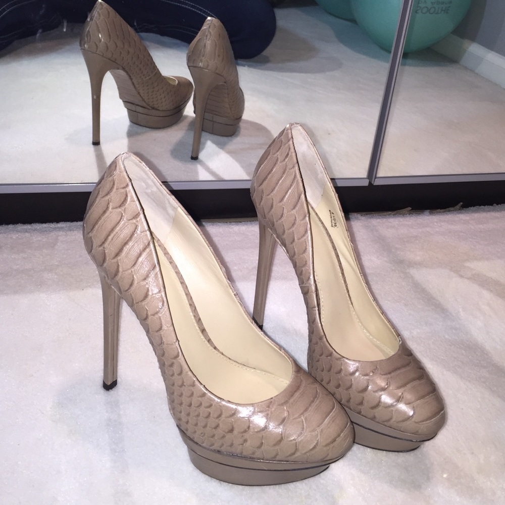 Brian Atwood sz 8.5